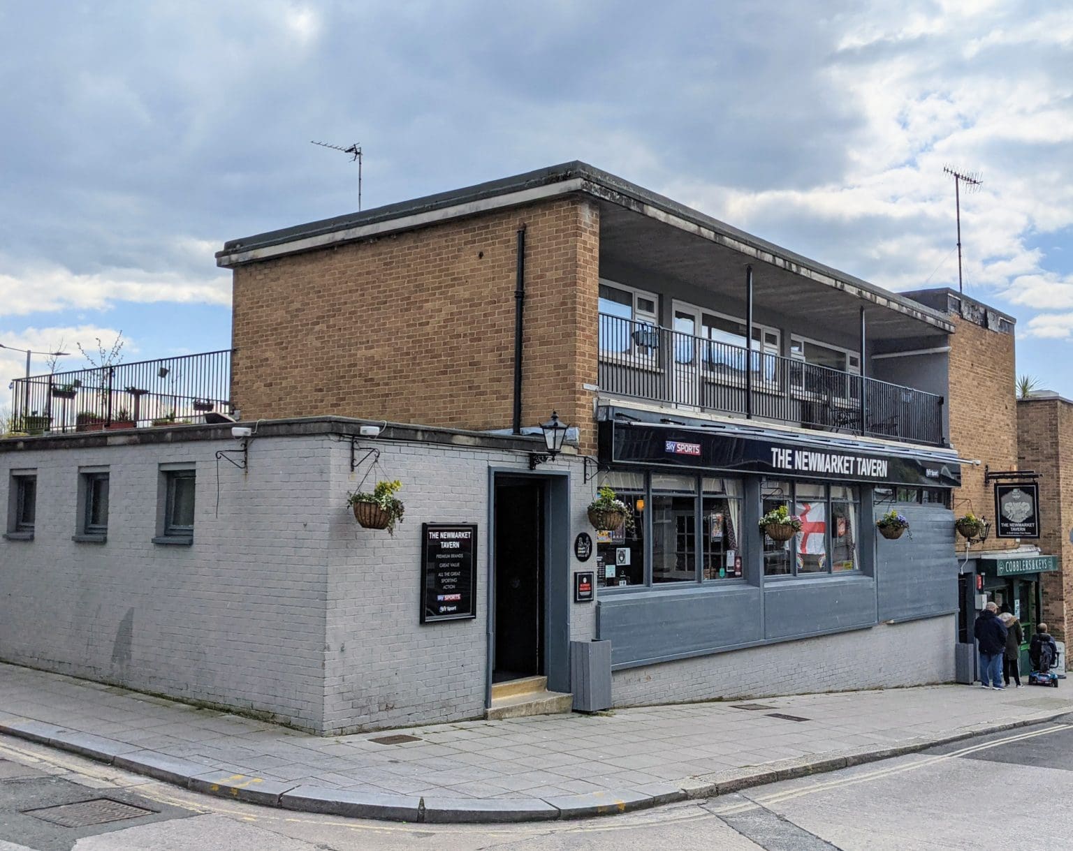 The Newmarket Tavern West End Plymouth